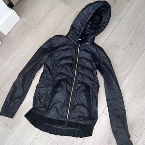 Lululemon Waterproof Rain coat size 6